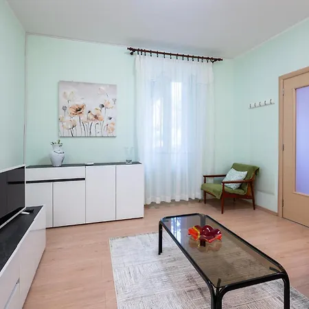 Apartamento Lovely In With Wi-fi Pula